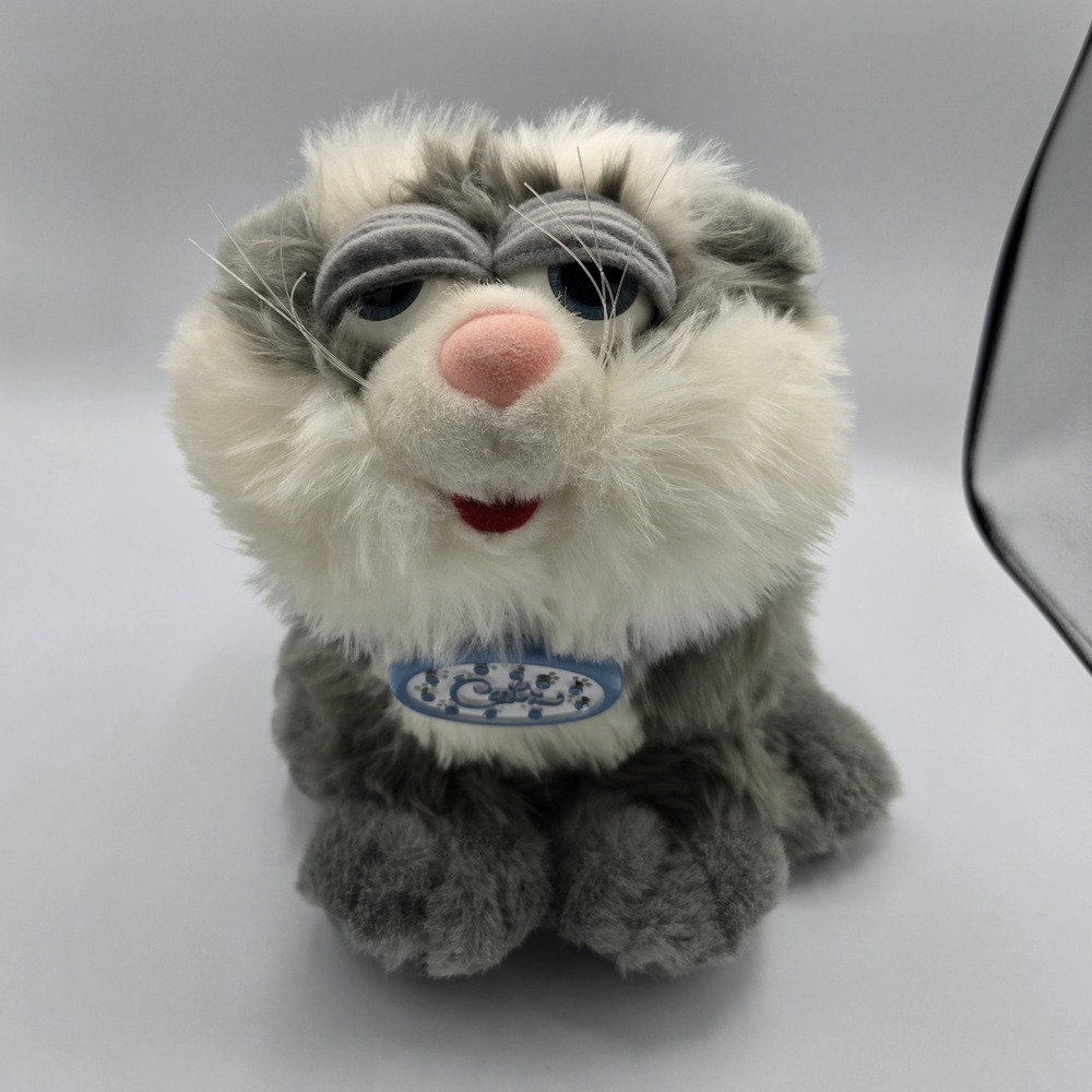CATZ VINTAGE Sleepy Eyed Gray White‎ Plush Toy 1996 TRENDMASTERS